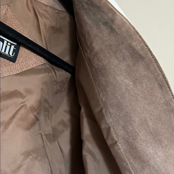 Vintage WinLit Suede Leather Jacket - Picture 11 of 13